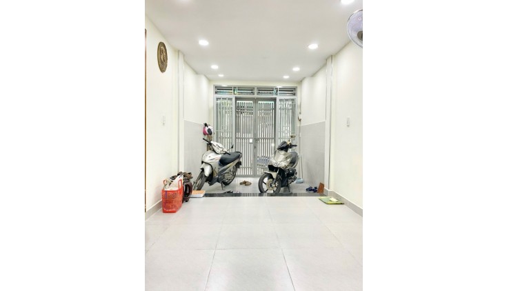 BÁN NHÀ TÂN BÌNH HXH 60M2 3 TẦNG NỞ HẬU 6M 3 PN NHÀ MỚI ĐẸP SÁT MT BÙI THỊ XUÂN 6,98 TỶ